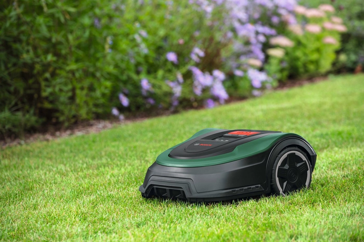 Bosch Home & Garden Rasenmähroboter »Indego M+ 700«, bis 700 m² Rasenfläche, inklusive Ladestation