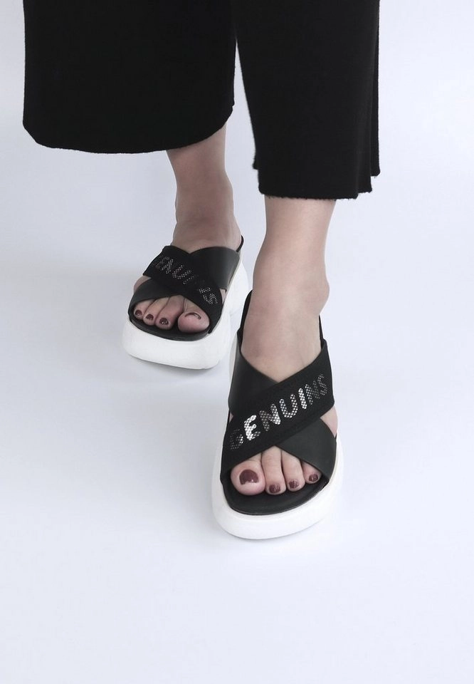 GENUINS »Dixy Capsule 90s Black&White« Pantolette