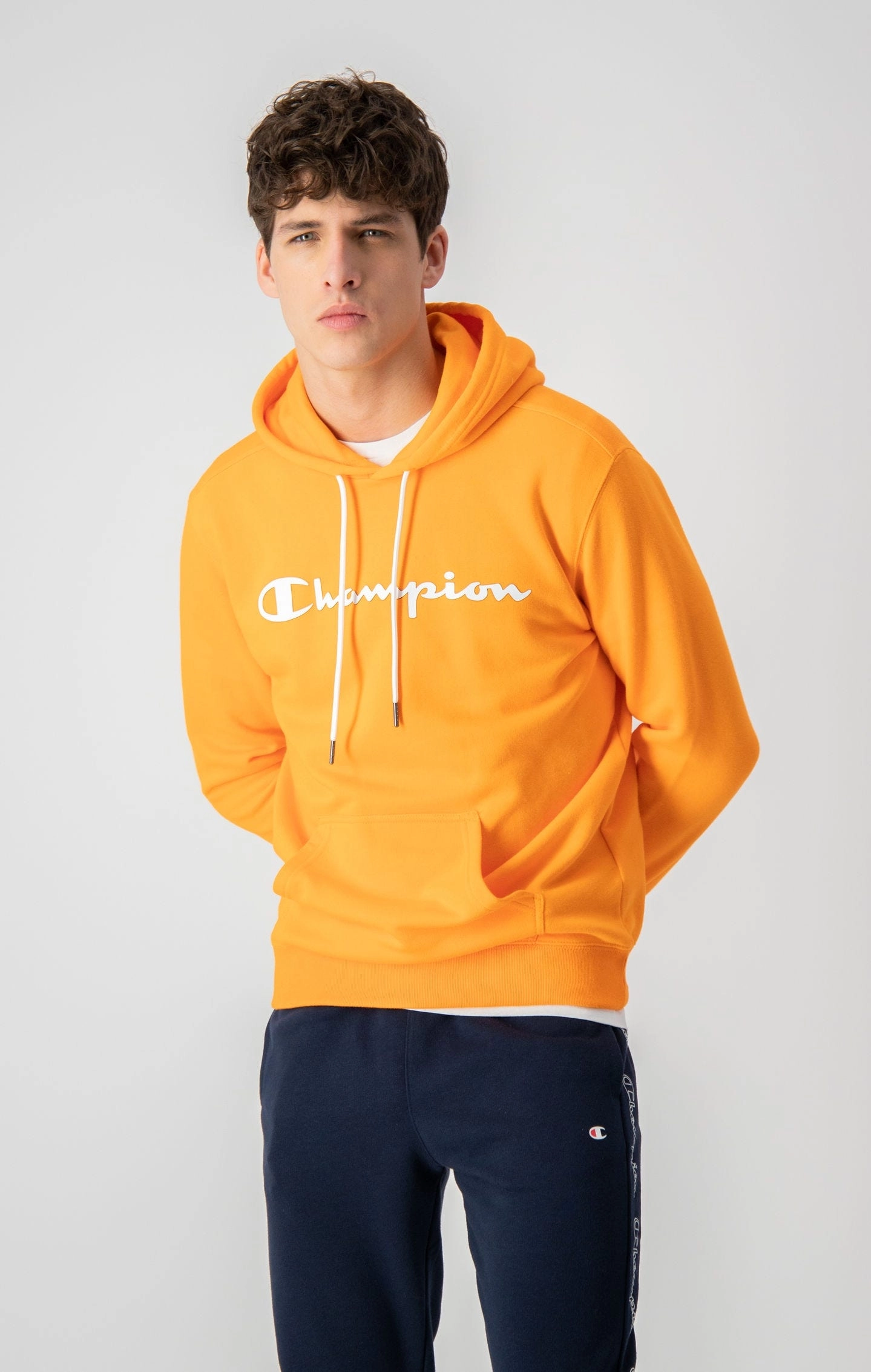 Kapuzenpullover aus Baumwollfrottee mit Logo-Schriftzug