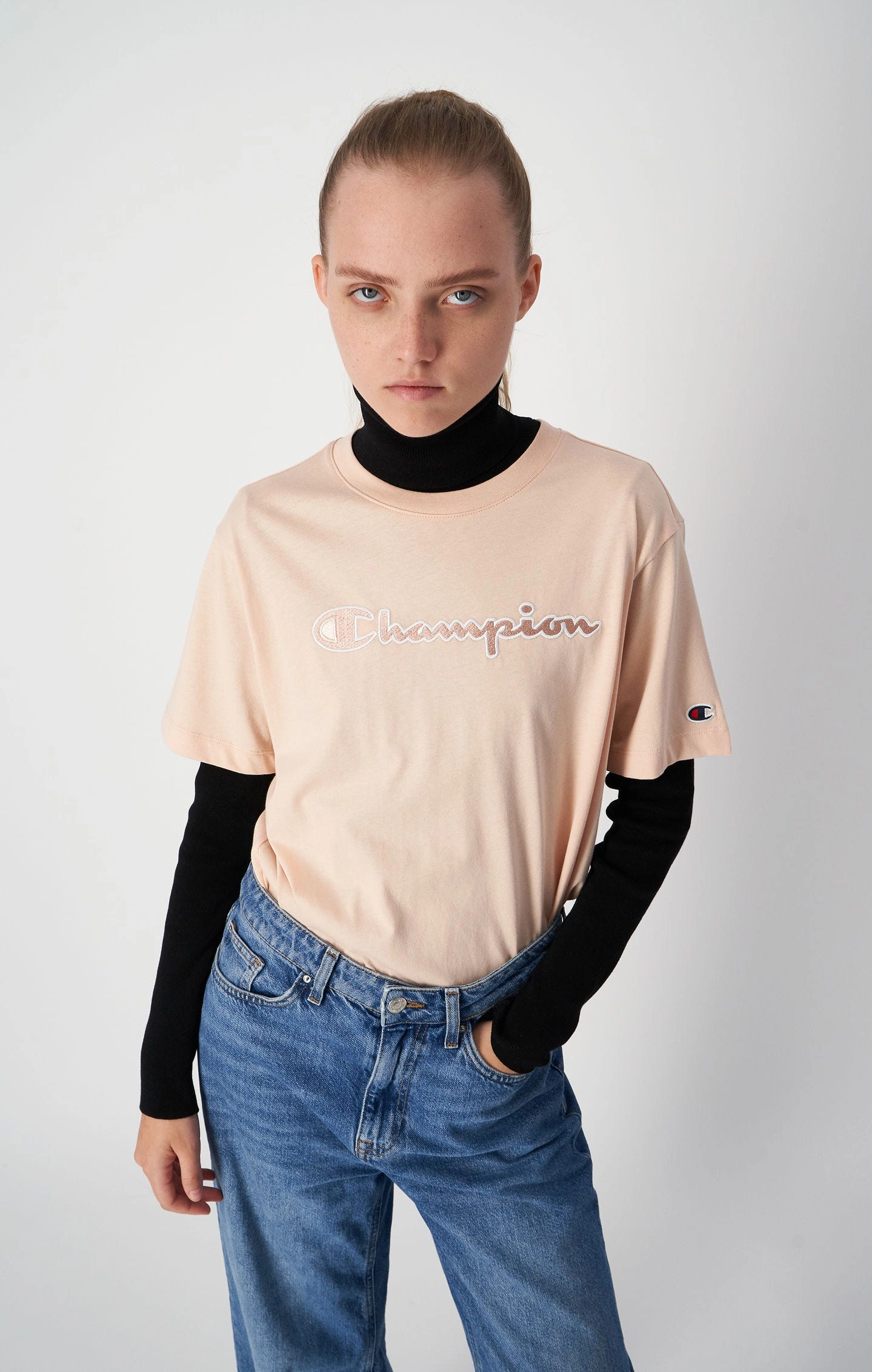 T-Shirt mit großem Logo-Schriftzug