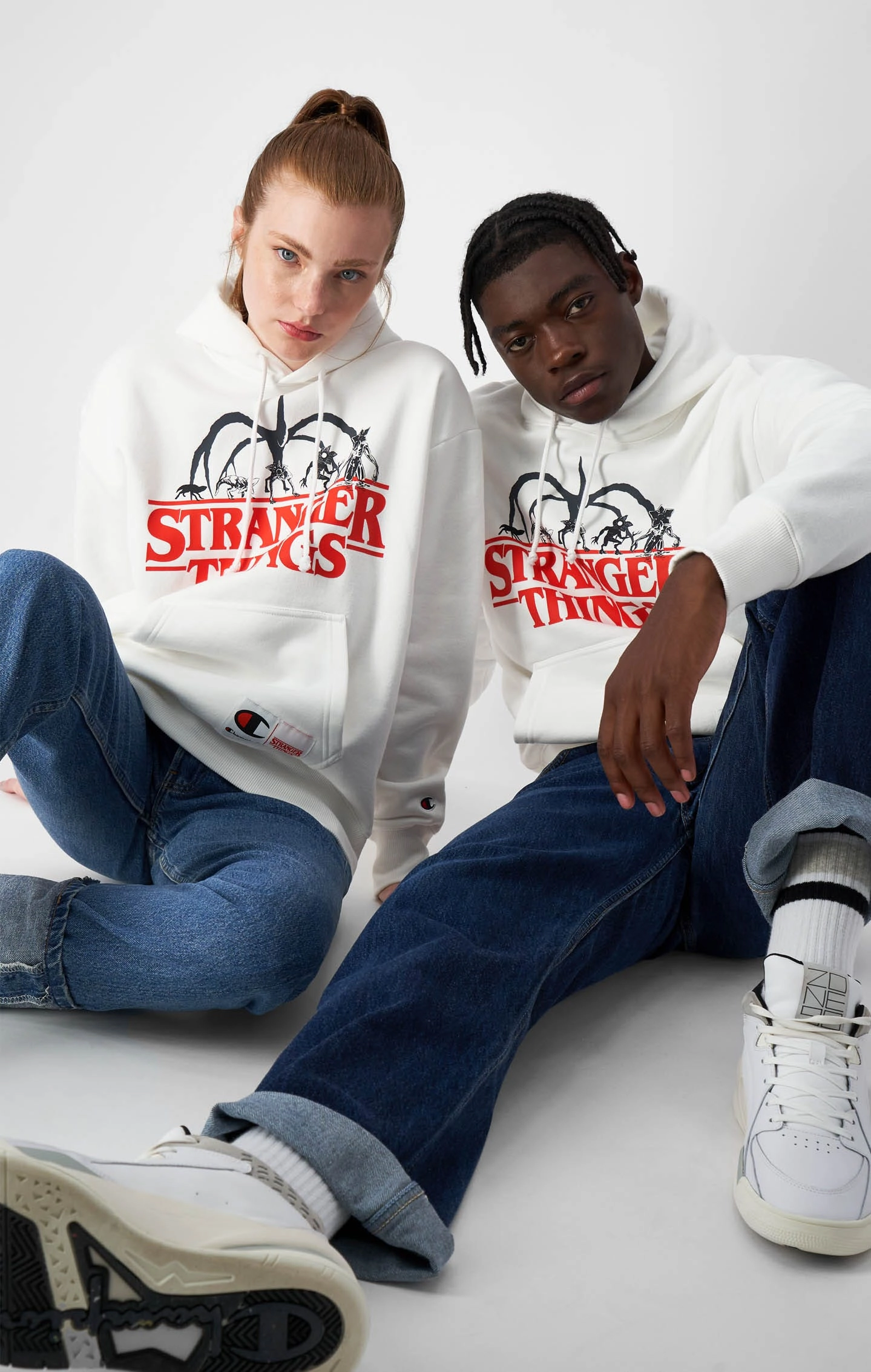 Champion x Stranger Things Kapuzenpullover