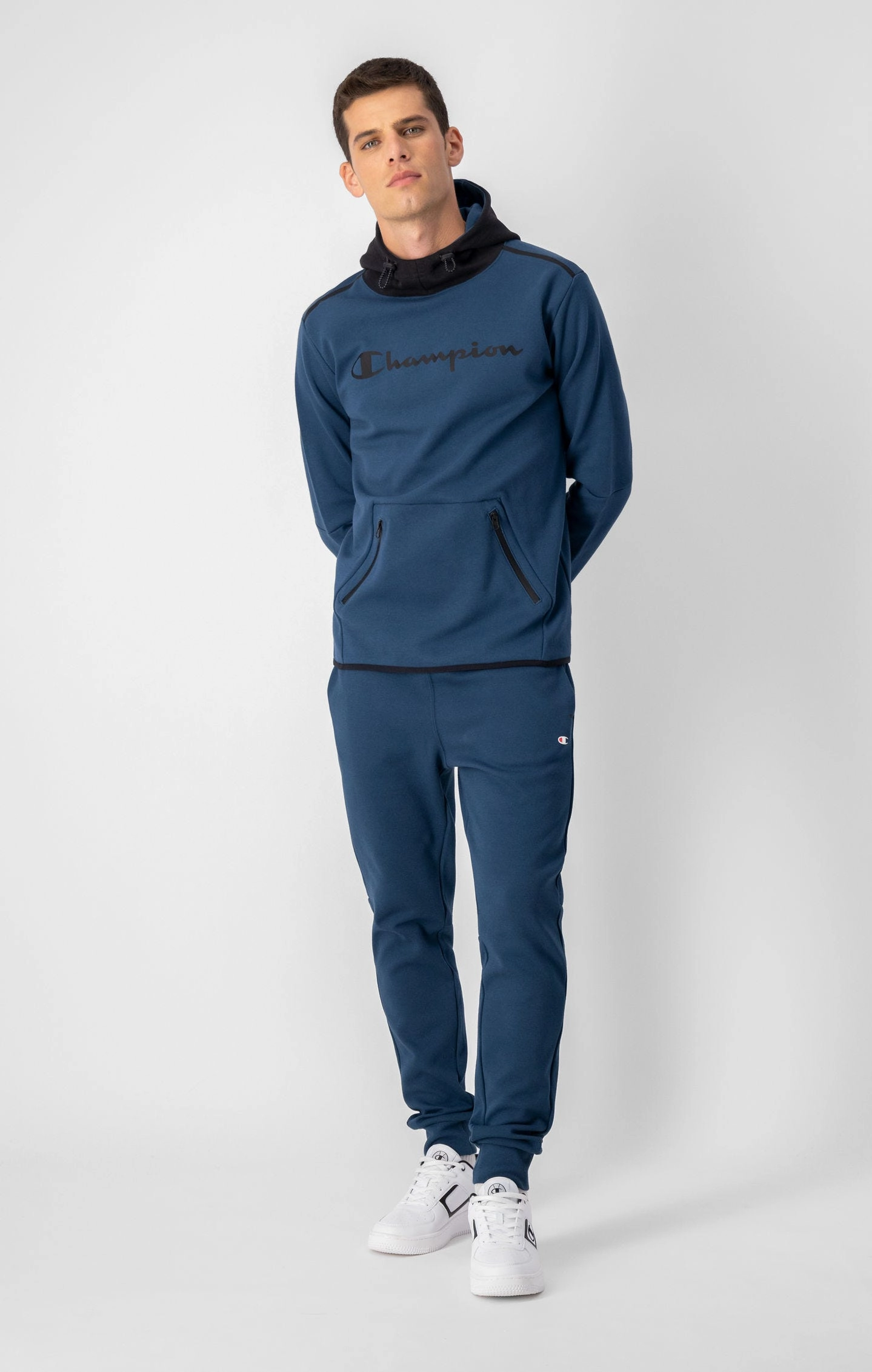 XPro Kapuzenpullover mit Logo-Schriftzug