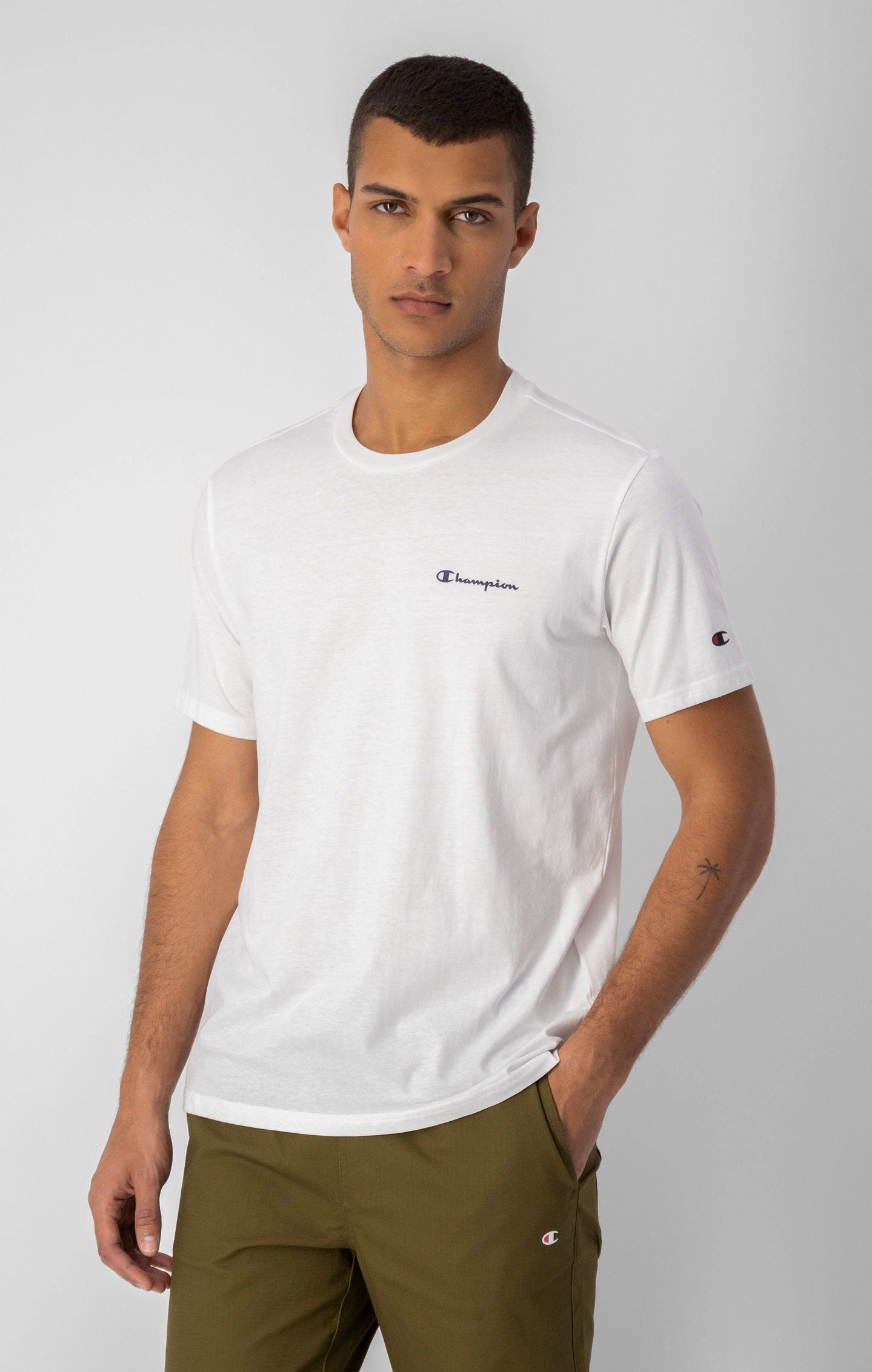 T-Shirt mit kleinem Printlogo-Schriftzug