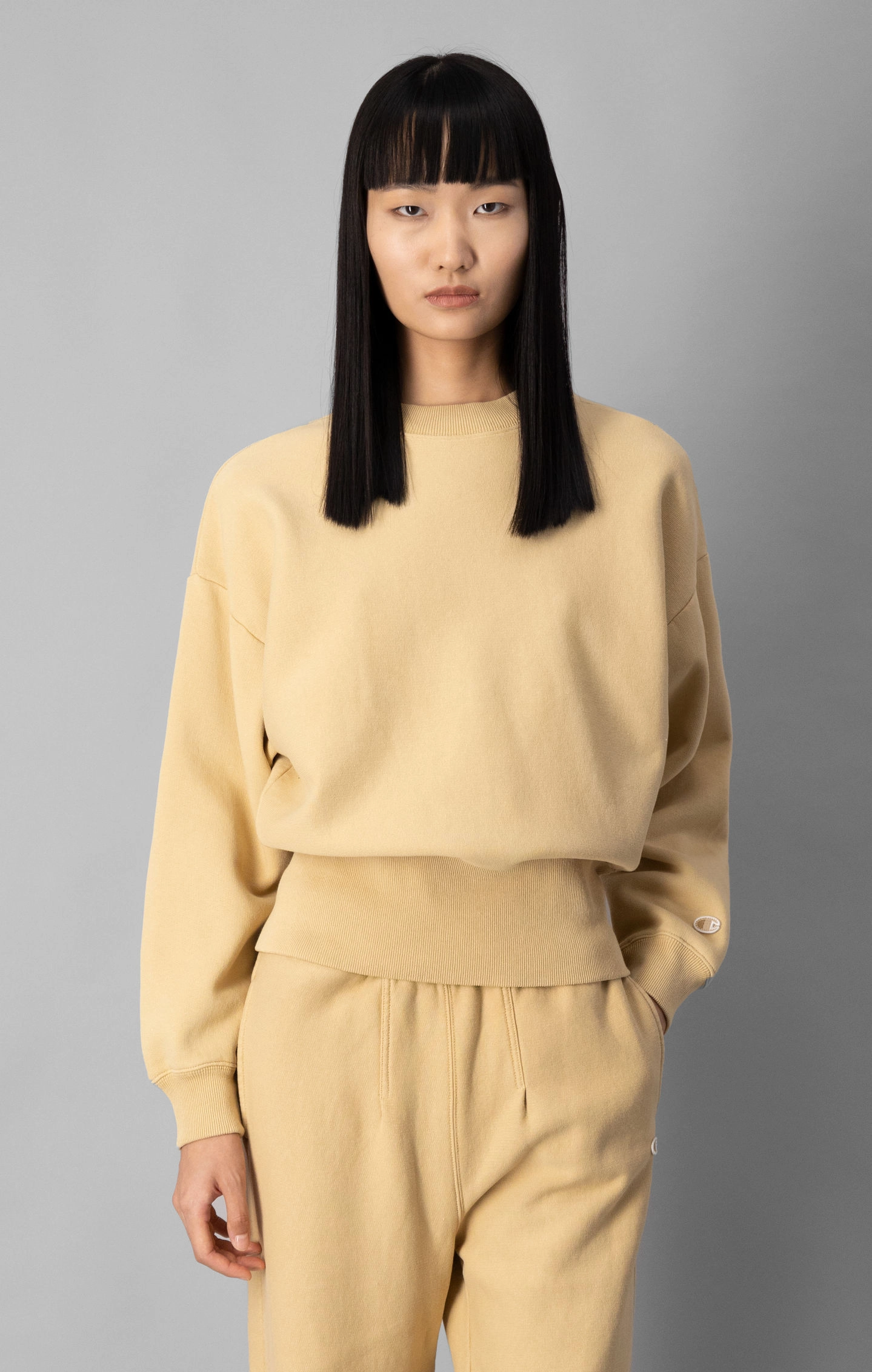 Minimalistisches körpernahes Sweatshirt in Kastenform