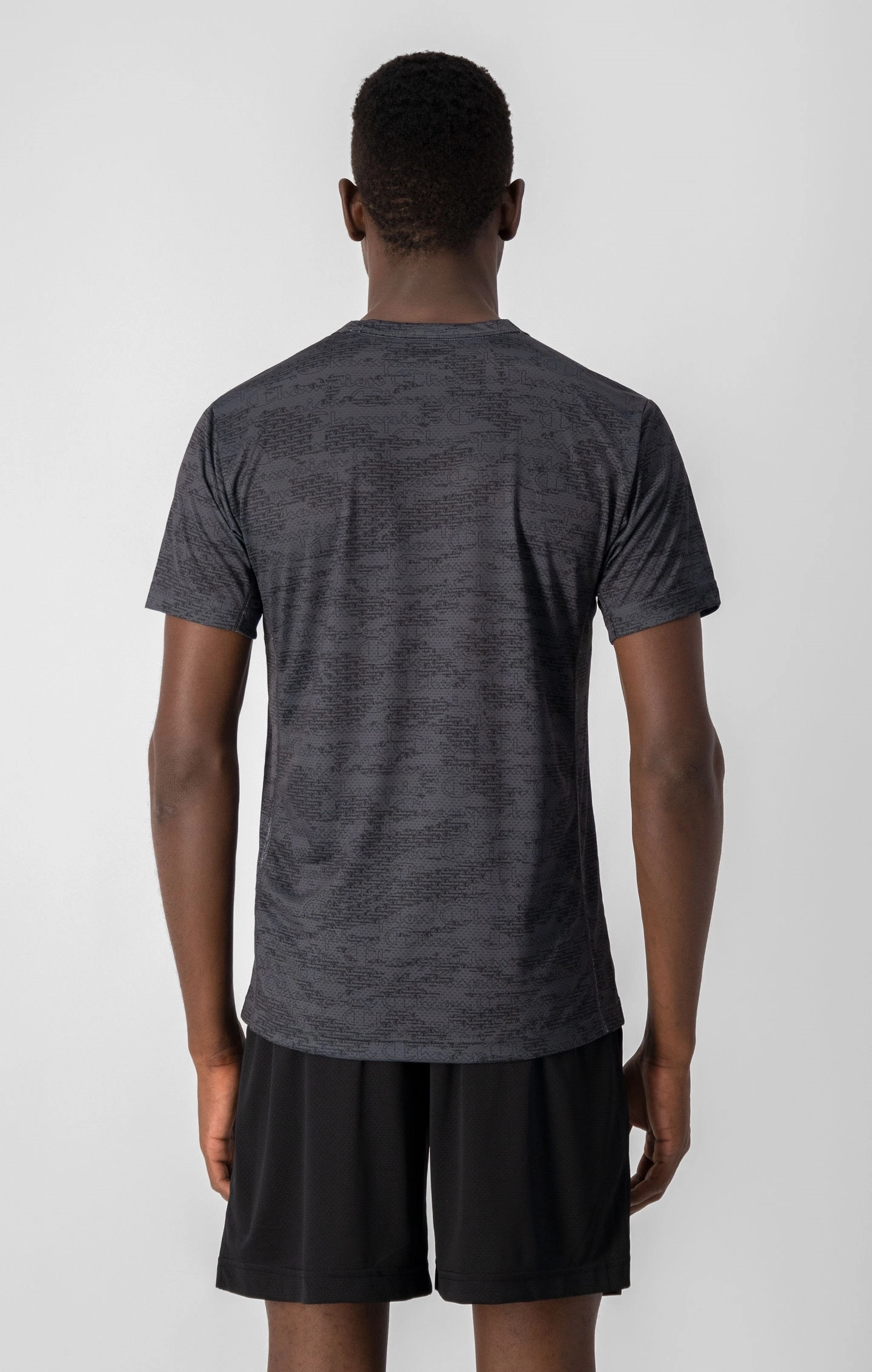 Schnelltrocknendes T-Shirt aus Micro-Mesh
