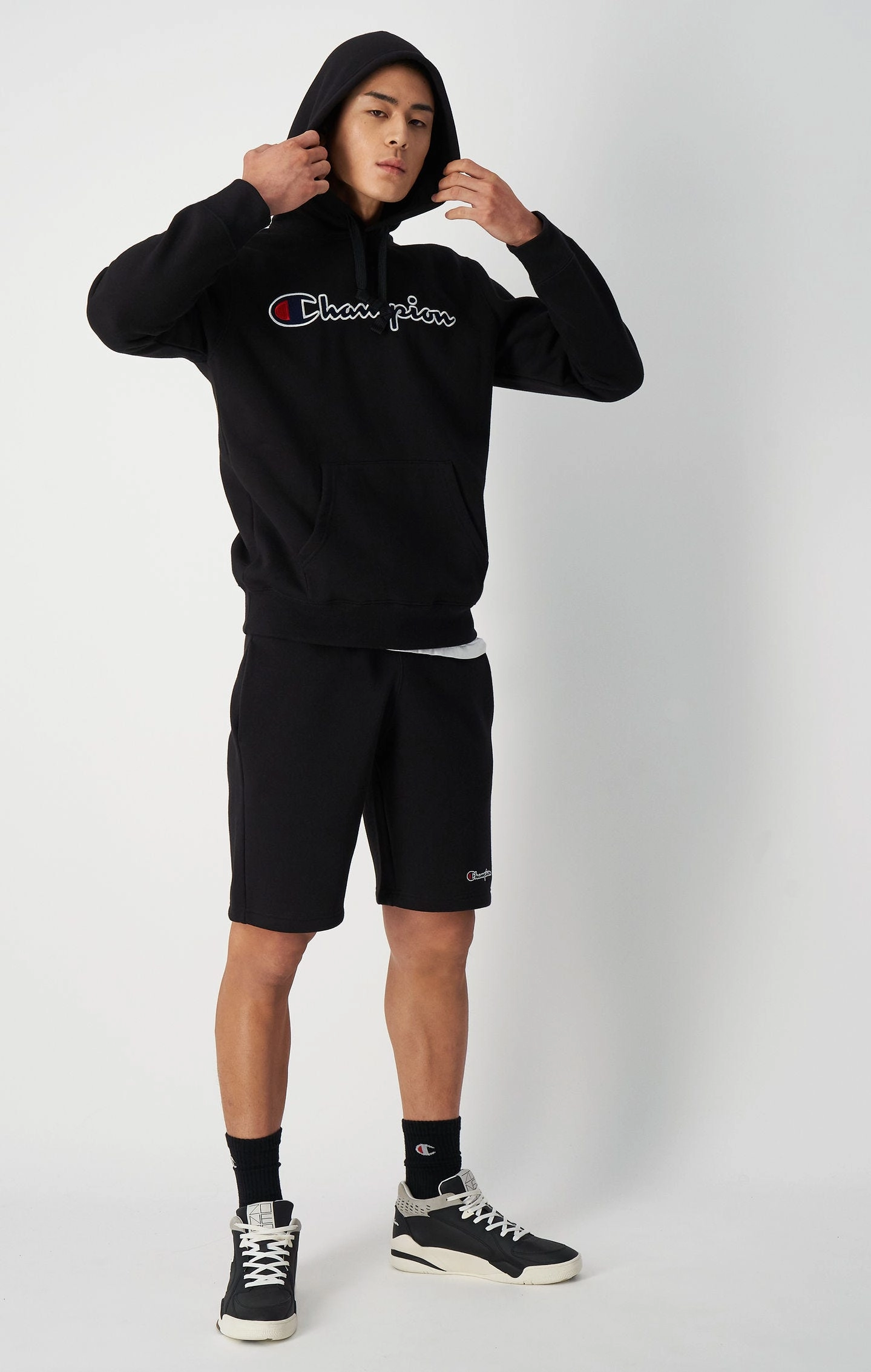 Hoodie aus Baumwollfleece mit gesticktem Logo-Schriftzug