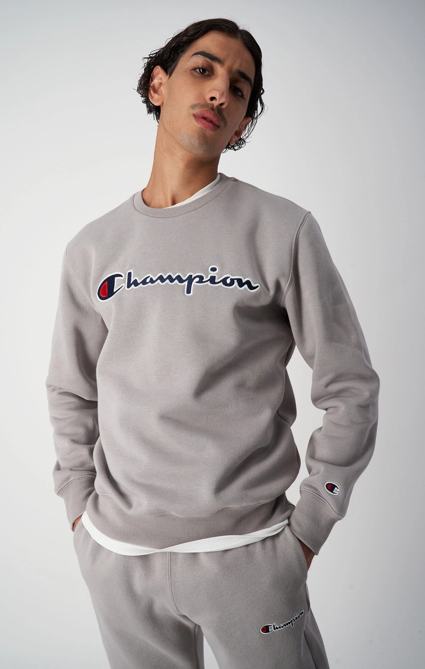 Fleece-Sweatshirt mit gesticktem Logo-Schriftzug