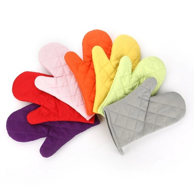 BOTRIBAS Hitzeschutzhandschuhe »Mikrowellen-Handschuhe, Ofenhandschuhe, Küchen-Backhandschuhe, hitzebeständige Mikrowellenhandschuhe, professionelle lange Ofenhandschuhe für Grillen, Kochen, Backen, Mikrowelle« Kann aufgehängt werden