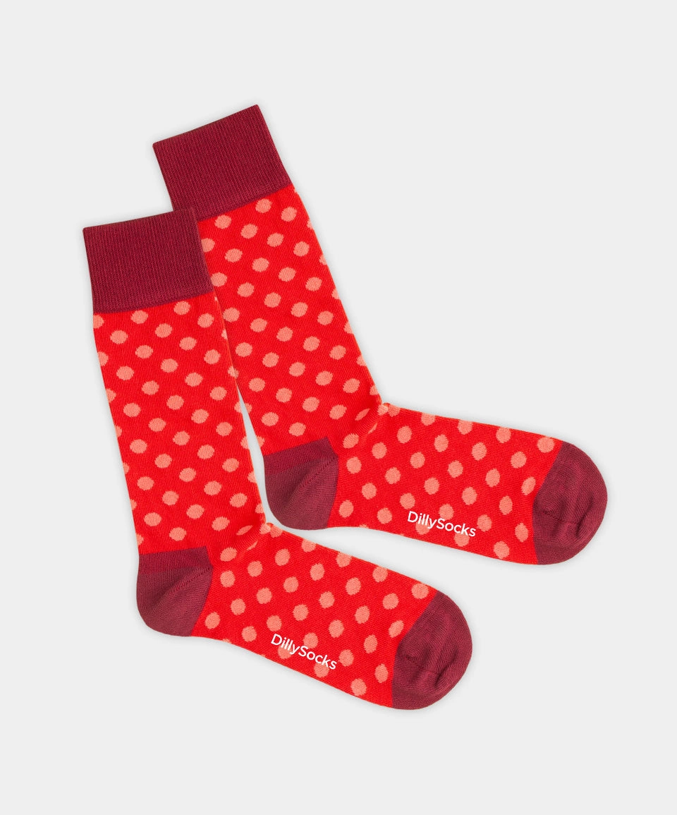 - Socken in Rot mit Punkte Motiv/Muster