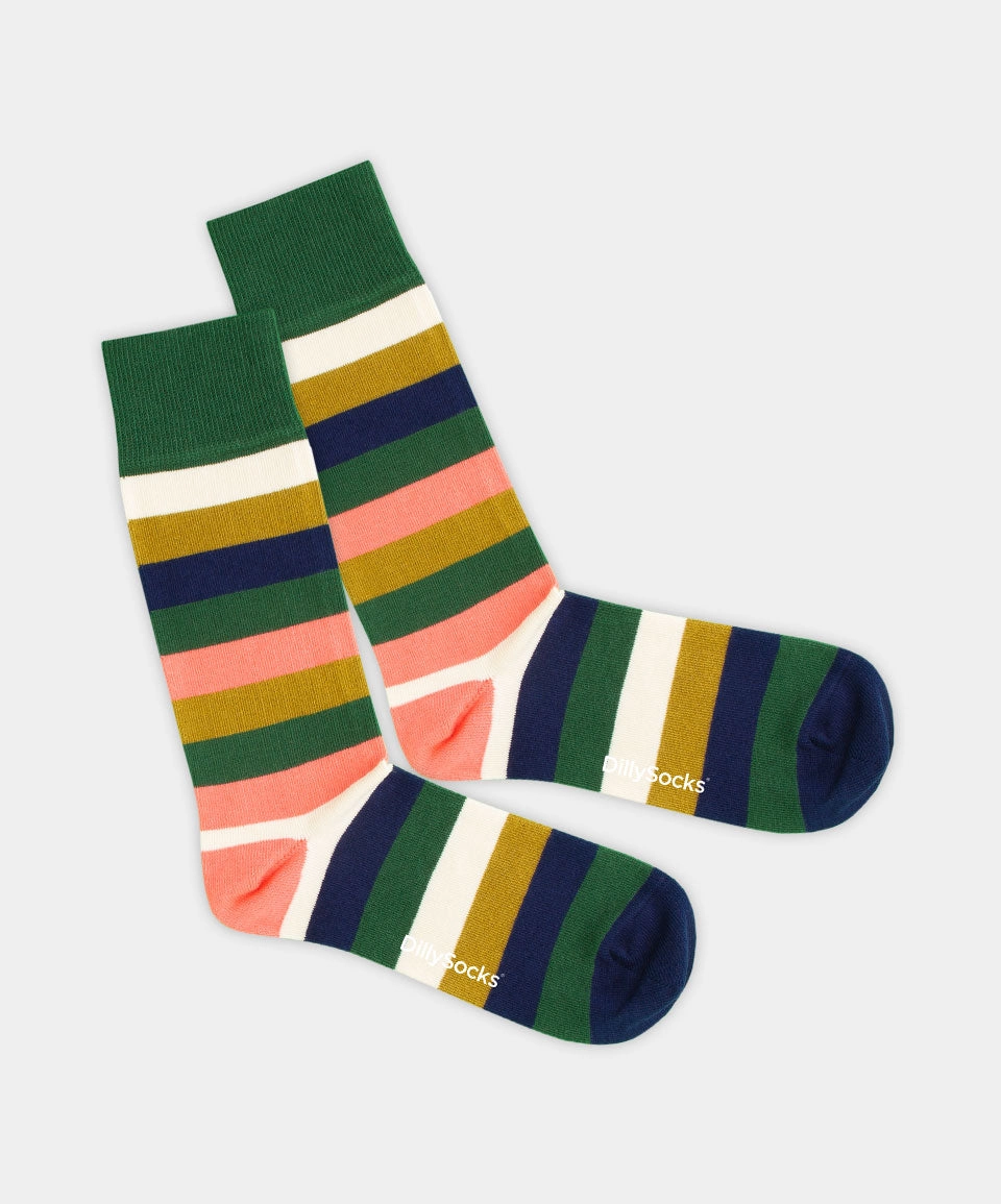 - Socken in Grün mit Streifen Motiv/Muster