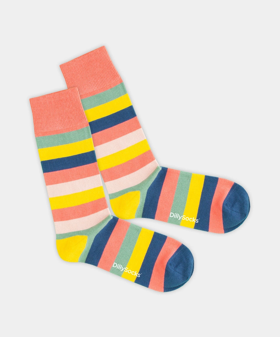 - Socken in Rosa mit Streifen Motiv/Muster