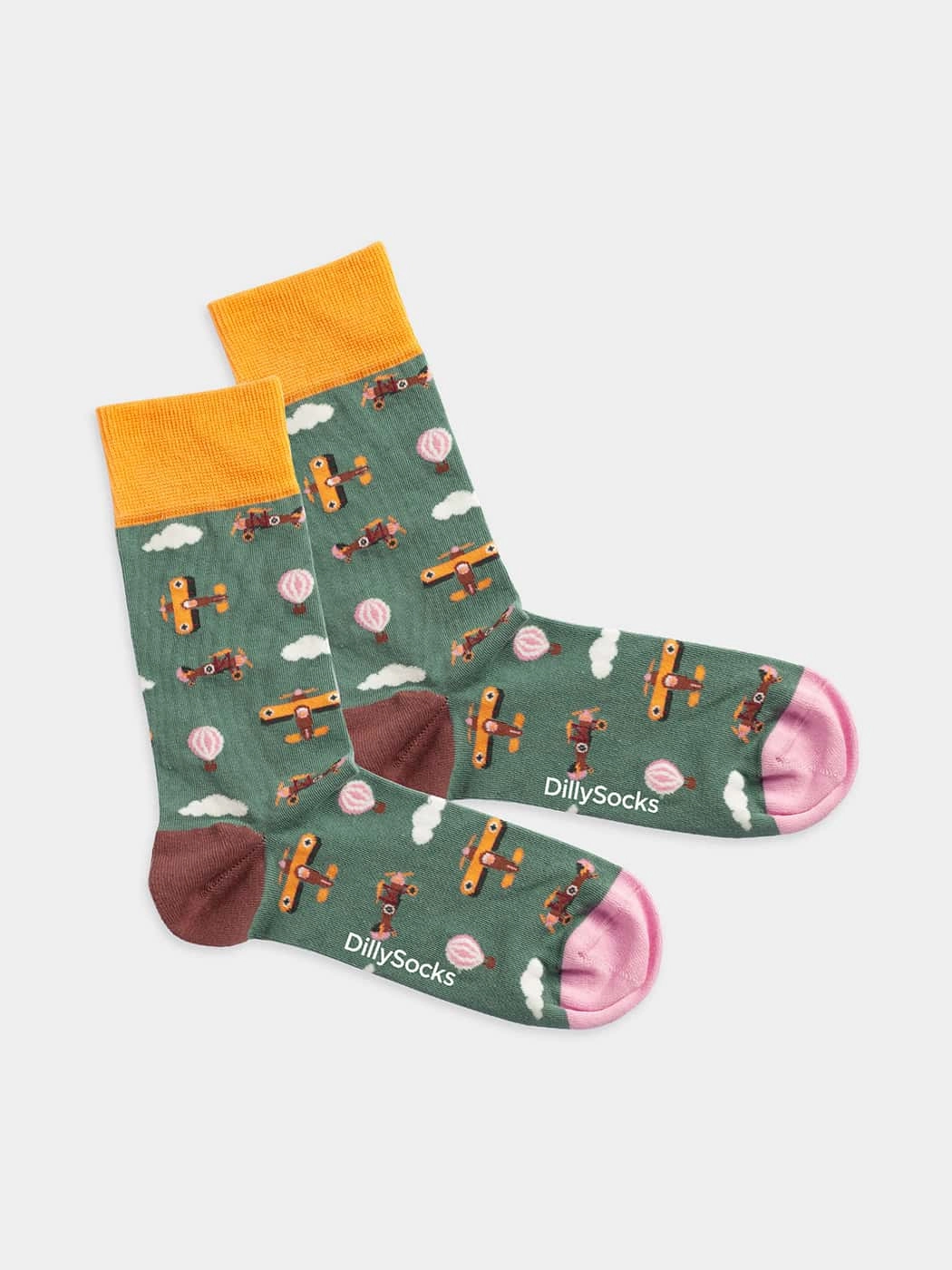 - Socken in Grün mit Sport Ferien Motiv/Muster