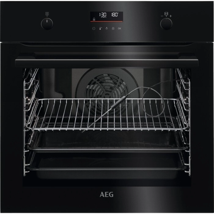 AEG 6000 SteamBake® / Backofen mit Feuchtigkeitszugabe / Pyrolytische Selbstreinigung / Schwarz B55PV2161B