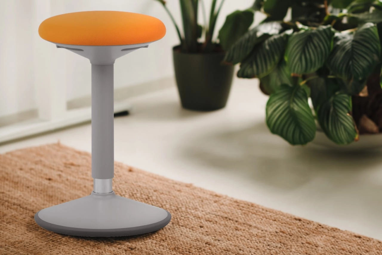 Ergonomische Stehhilfe, Stehhocker, Sitzhilfe Hocker orange – Beweglicher ergonomischer Bürohocker