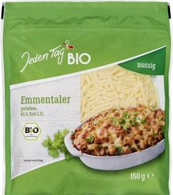 Jeden Tag Bio Emmentaler gerieben