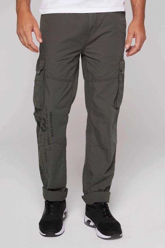 CAMP DAVID Leichte Cargohose mit Label Prints - mud | 31
