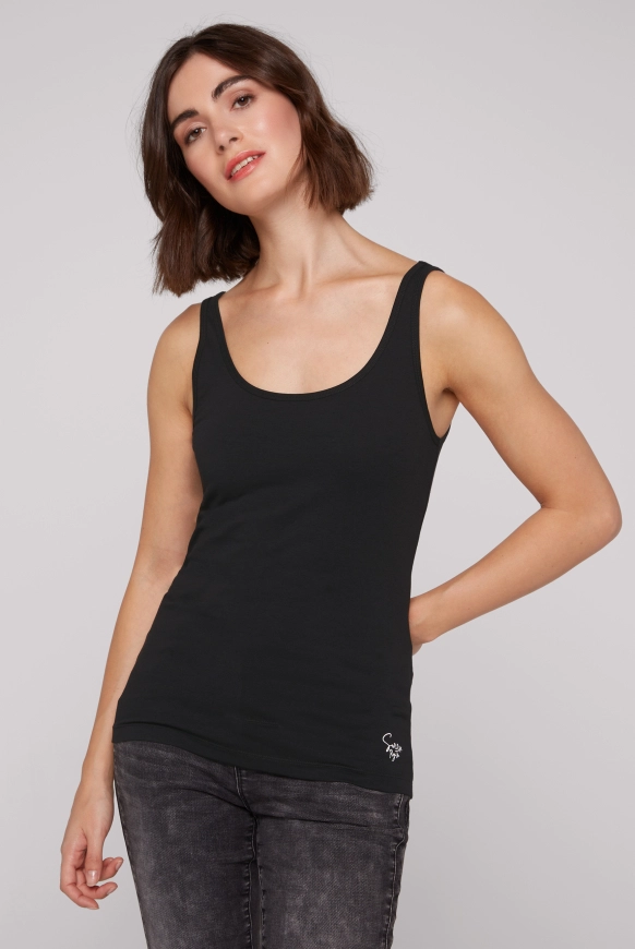 SOCCX Basic Top mitMini Logo Print - black | L