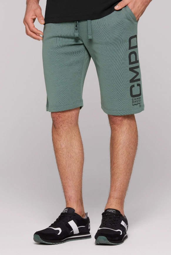 CAMP DAVID Sportshorts im tonalen Strukturmix mit Print - dark sage | M