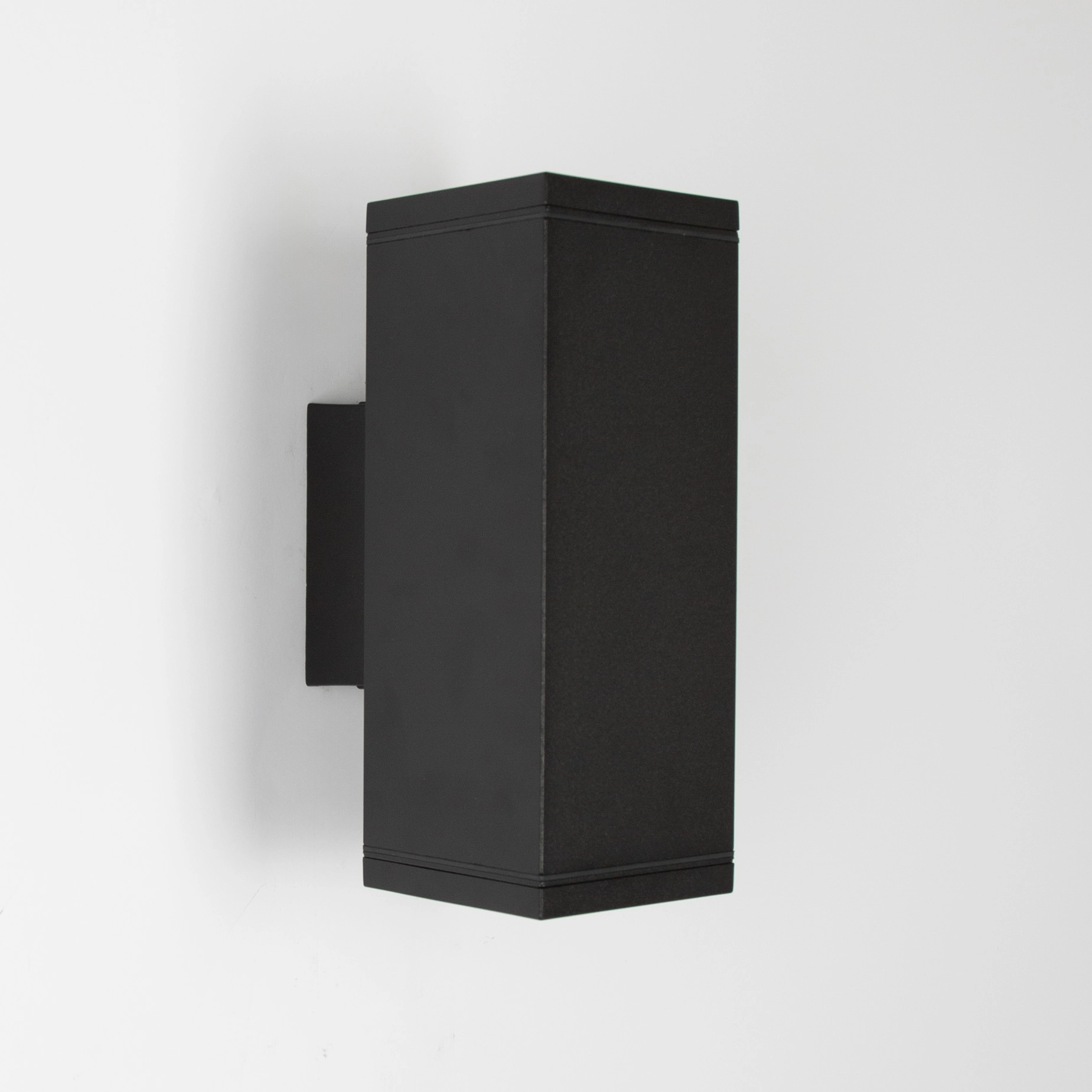 Solid XL Up&Down Wandleuchte Schwarz