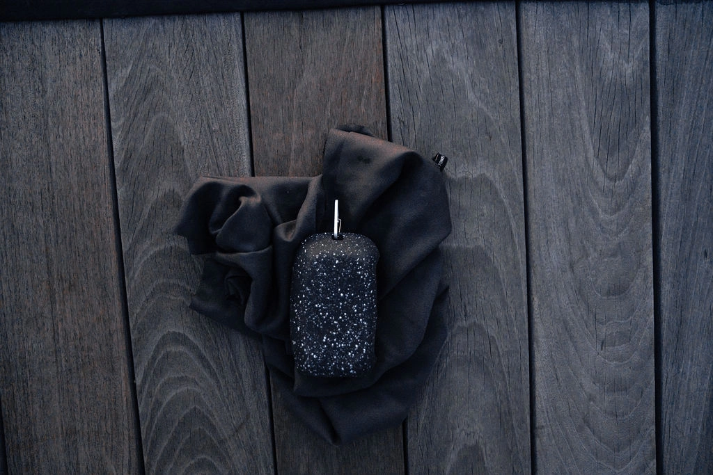 Matador NanoDry Packable Shower Towel - Large (black-granite)