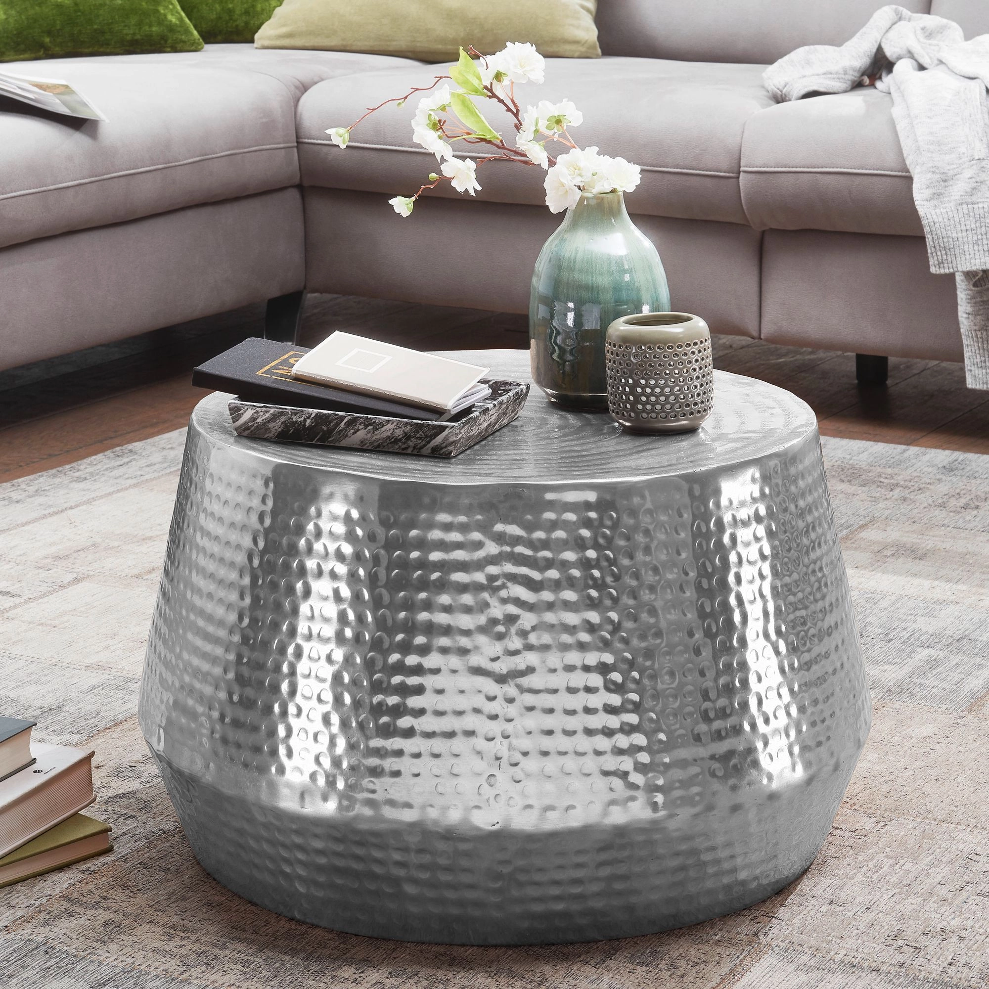 FineBuy Couchtisch 60 x 36 x 60 cm Aluminium Beistelltisch Orientalisch rund, Flacher Hammerschlag Sofatisch Metall, Design Wohnzimmertisch modern, Loungetisch indisch Stubentisch klein