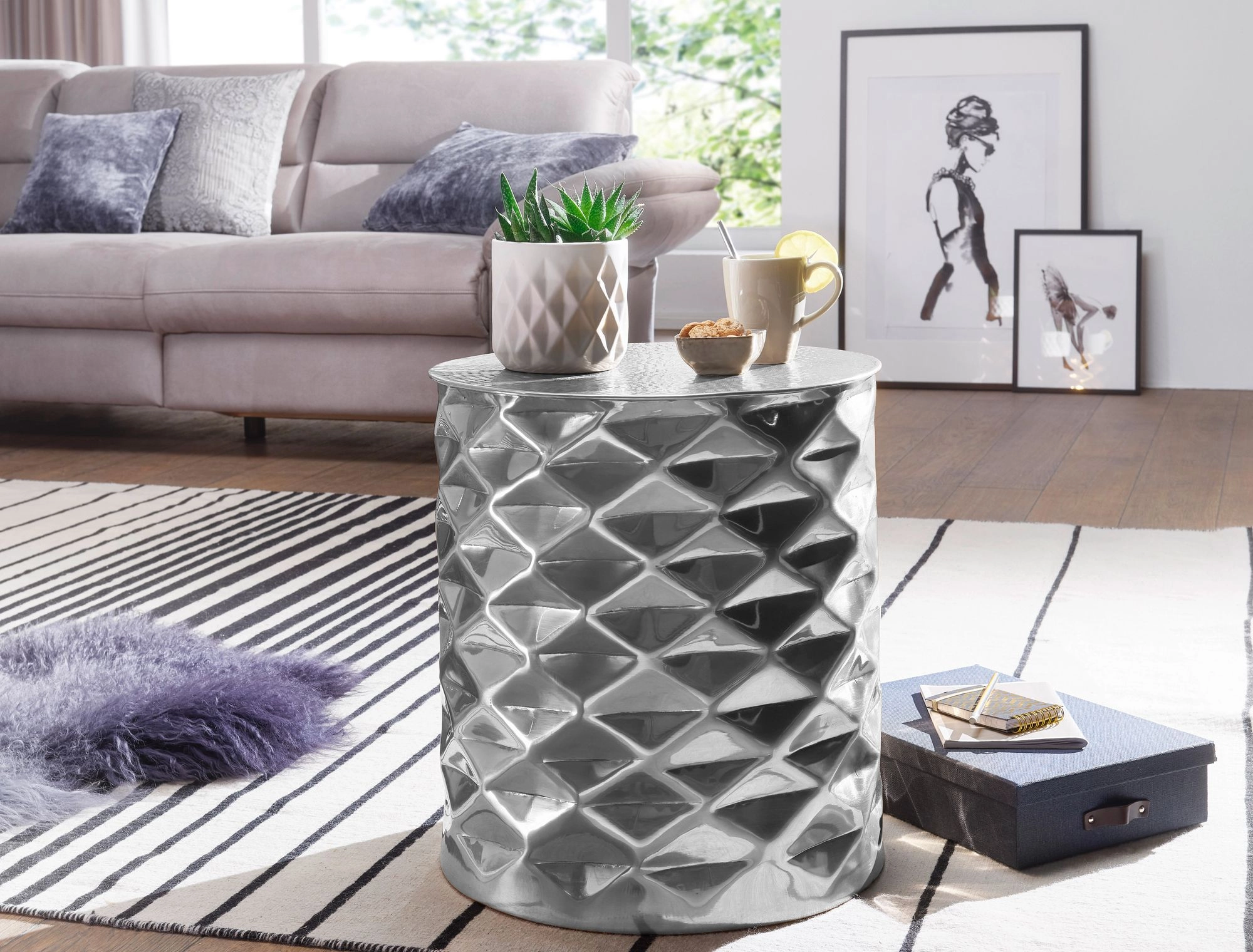 FineBuy Beistelltisch 43,5 x 48 x 43,5 cm Aluminium Couchtisch orientalisch rund, Flacher Hammerschlag Sofatisch Metall, Design Anstelltisch modern, Loungetisch indisch Stubentisch klein