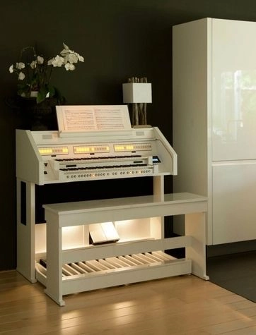 Content Celeste 236R digitale Kirchenorgel, 4x36 Register, 30-töniges Pedal,