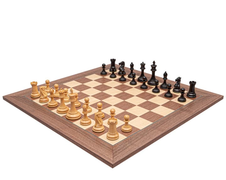 Das Rochester Schachspiel aus Ebenholz und Walnuss