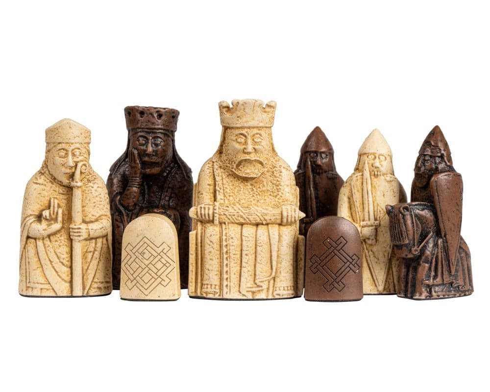 Offizielle Schachfiguren der Insel Lewis - Mittlere Größe 7 cm