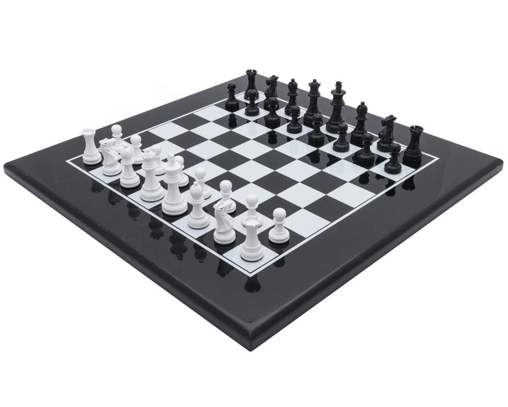 Das monochrome Luxus-Schachset von Italfama