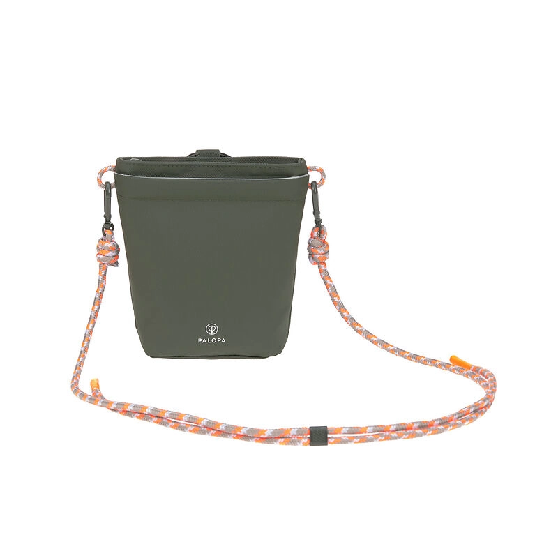 Palopa Leckerlibeutel Karl in Dark Olive  Olive Leckerlibeutel | Gassitasche | viel Platz | für alle Utensilien | robust | zwei Fächer | extra Fach fü