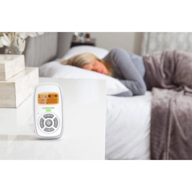 Motorola AM24 Batteriebetriebenes Audio-Babyphone mit hintergrundbeleuchtetem Display (Weiß)