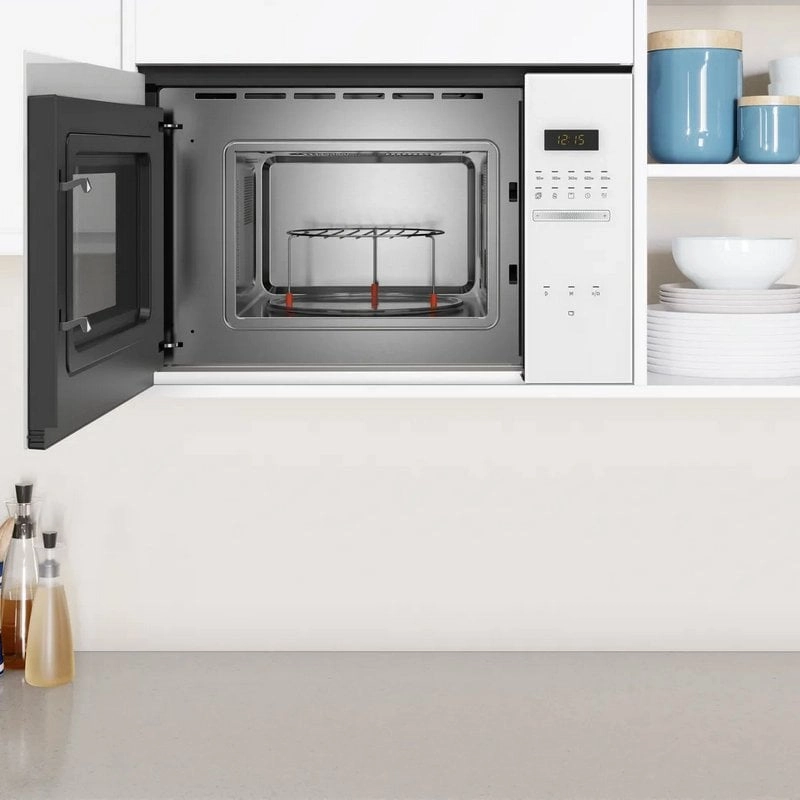 Balay 3CG5172B2 Einbau-Mikrowelle mit Grill, 20 l, 800 W, Weißglas