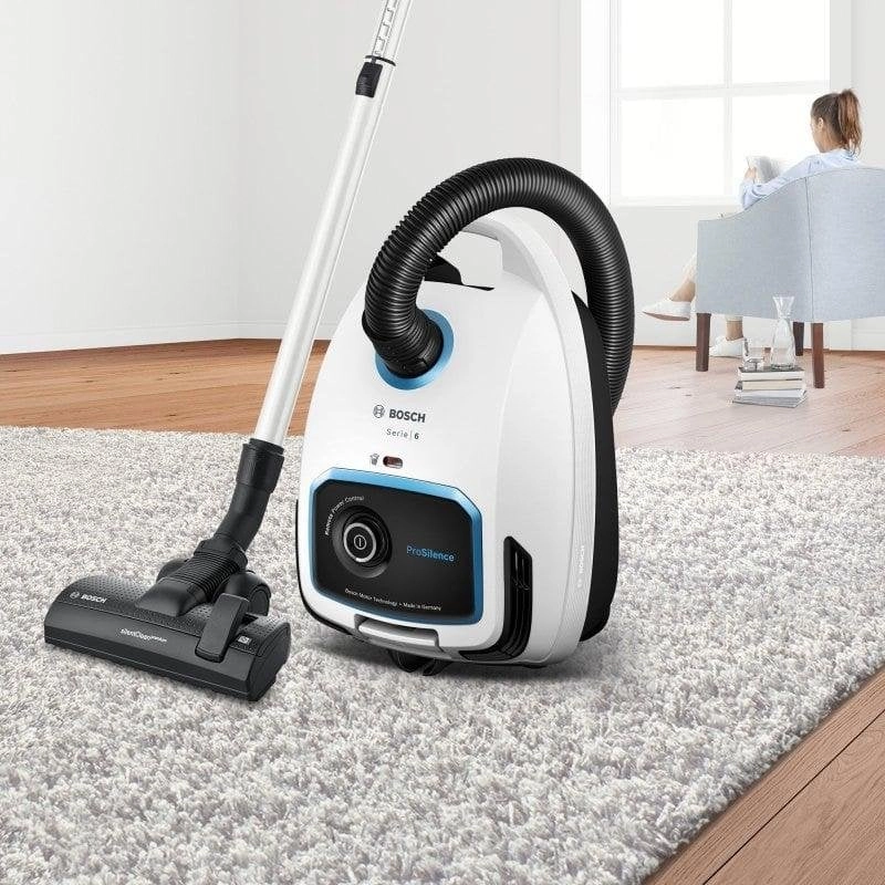 Staubsauger mit Beutel Bosch Serie 6 ProSilence BGB6SIL1 700W HEPA 4L für Allergiker