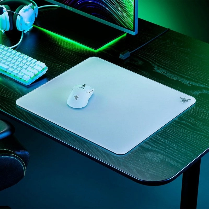 Razer Atlas Weißes Gaming-Mauspad aus gehärtetem Glas