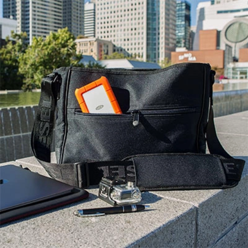 Disco Duro Lacie Rugged USB-C STFR2000800 2TB HDD 130MB/s Resistente