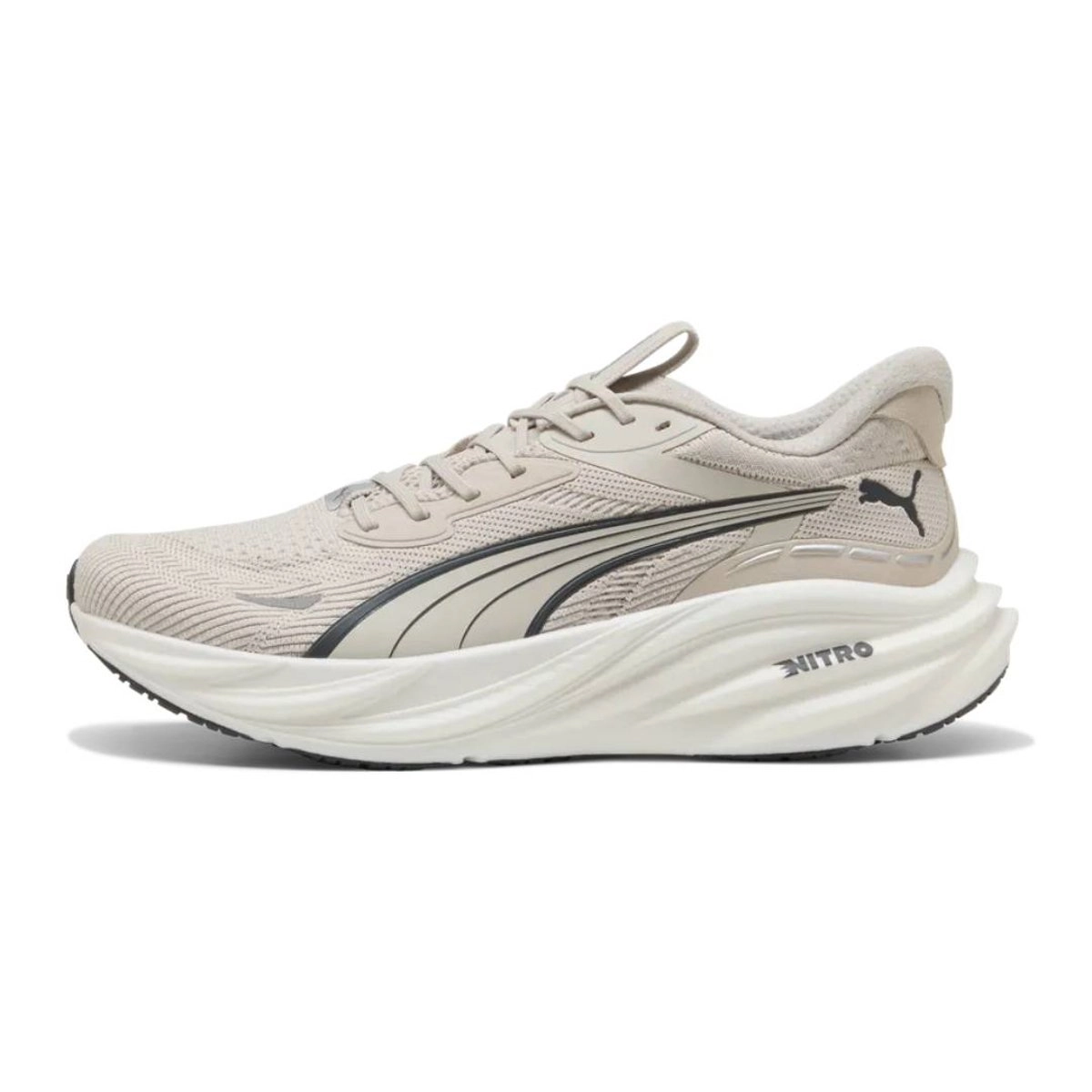 Puma Magnify NITRO 3 Laufschuhe Braun Weiß AW26, Größe 39 - EUR