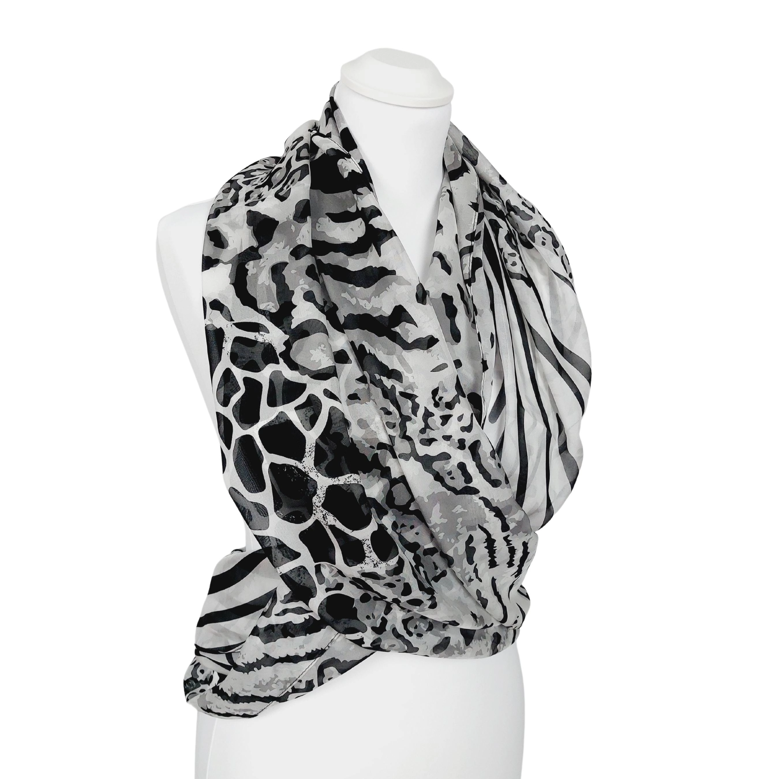 TINITEX Seidenschal Rundschal Loop Animalprint grau