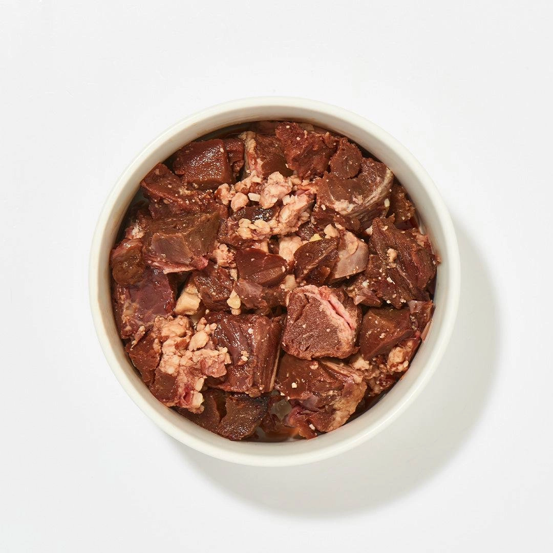 haustierkost | Straußenfleischgulasch gebrüht, 500 g | 100 % Strauß | Zart & proteinreich | Für Hunde | Einzelfuttermittel
