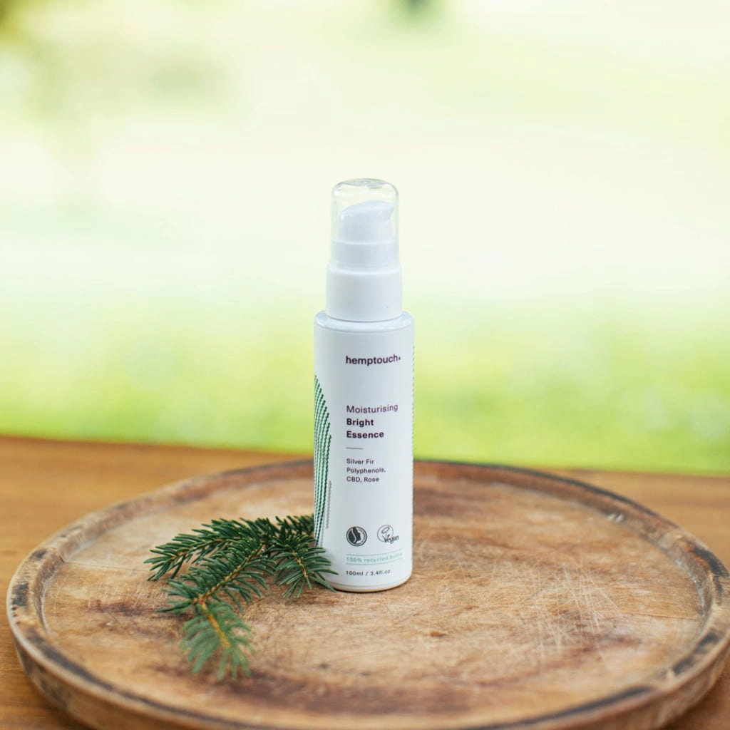 Hemptouch Feuchtigkeitsessenz für einen strahlenden Teint - 100 ml