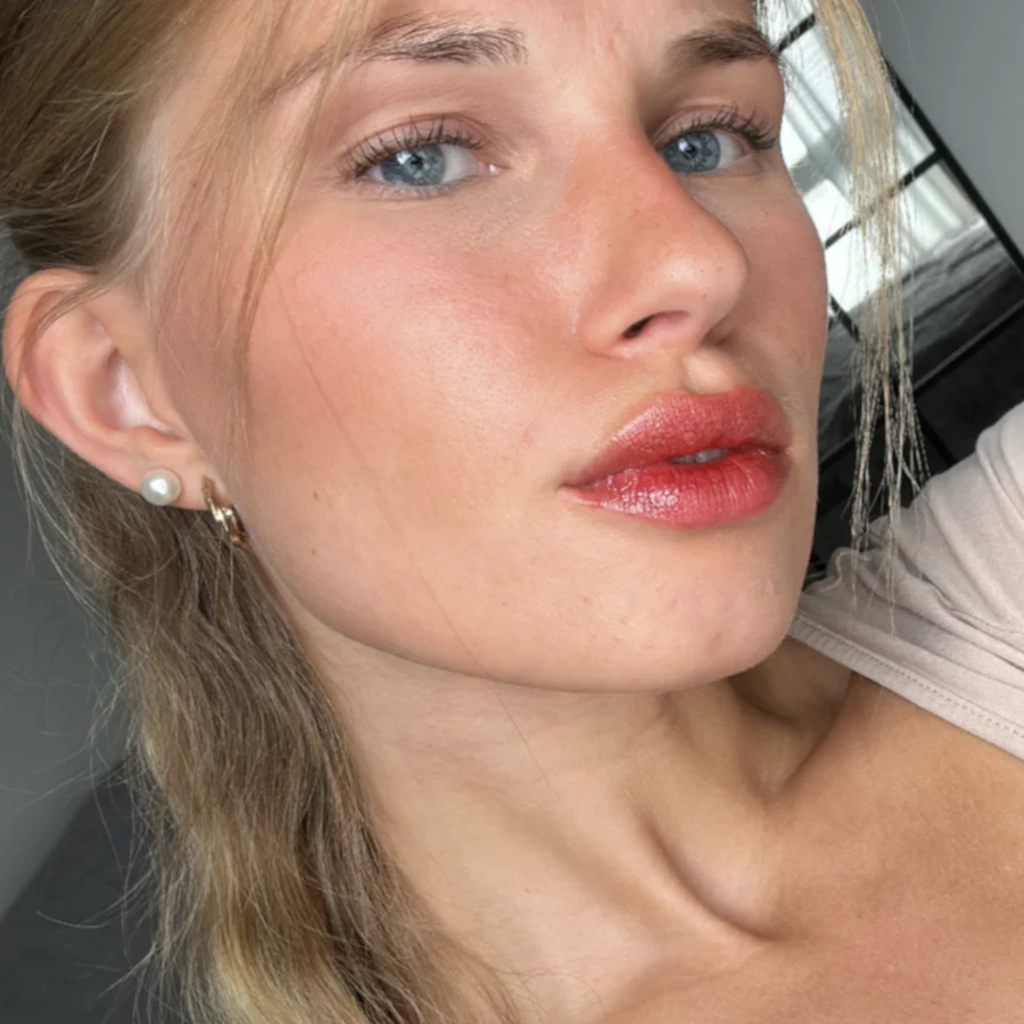 Hipi Faible Lip Balm mit Farbe - Tinted Red