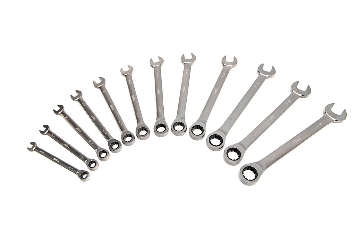 AOK 10 mm Profi-Ringratsche - Steckschlüssel