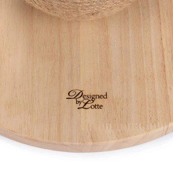 Designed by Lotte Kratzball Elio Holz