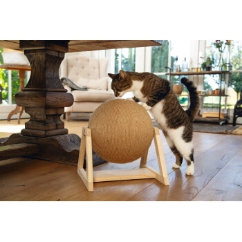 Designed by Lotte DBL Kratzball mit Fuß Xem