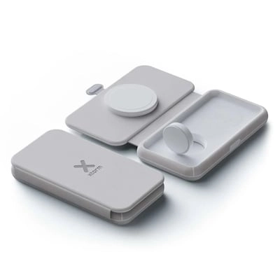 Xtorm Faltbares kabelloses Reise Ladegeräte 3 in 1, USB-C, für Apple Watch, Air Pods und Smartphone