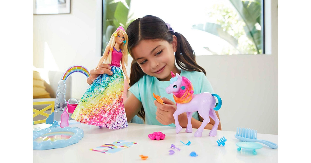 Barbie Dreamtopia Prinzessin Puppenset mit viel Zubehör und einem farbwechselnden Einhorn ab 3 Jahren