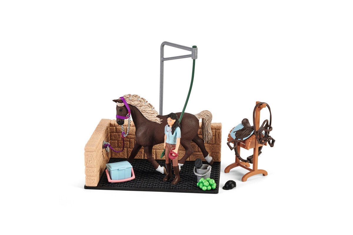 Schleich 42438 Horse Club Waschplatz mit Emily und Luna Pferdestall-Spiel ab 5 Jahren