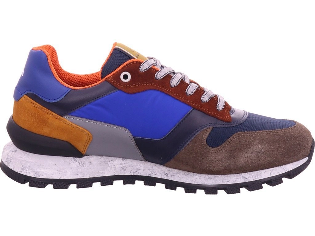 Ambitious Sneaker