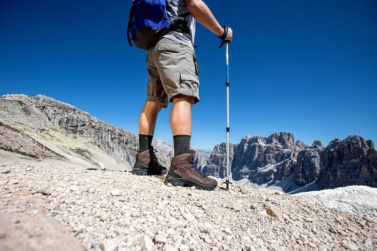 Garsport® »federleichter Wanderschuh "Ätna" Jagdstiefel wasserdicht, winddicht & atmungsaktiv Trekkingschuh aus Veloursleder mit Cordura® Pirschstiefel Jagdschuhe Trekkingstiefel Bergstiefel« Wanderschuh