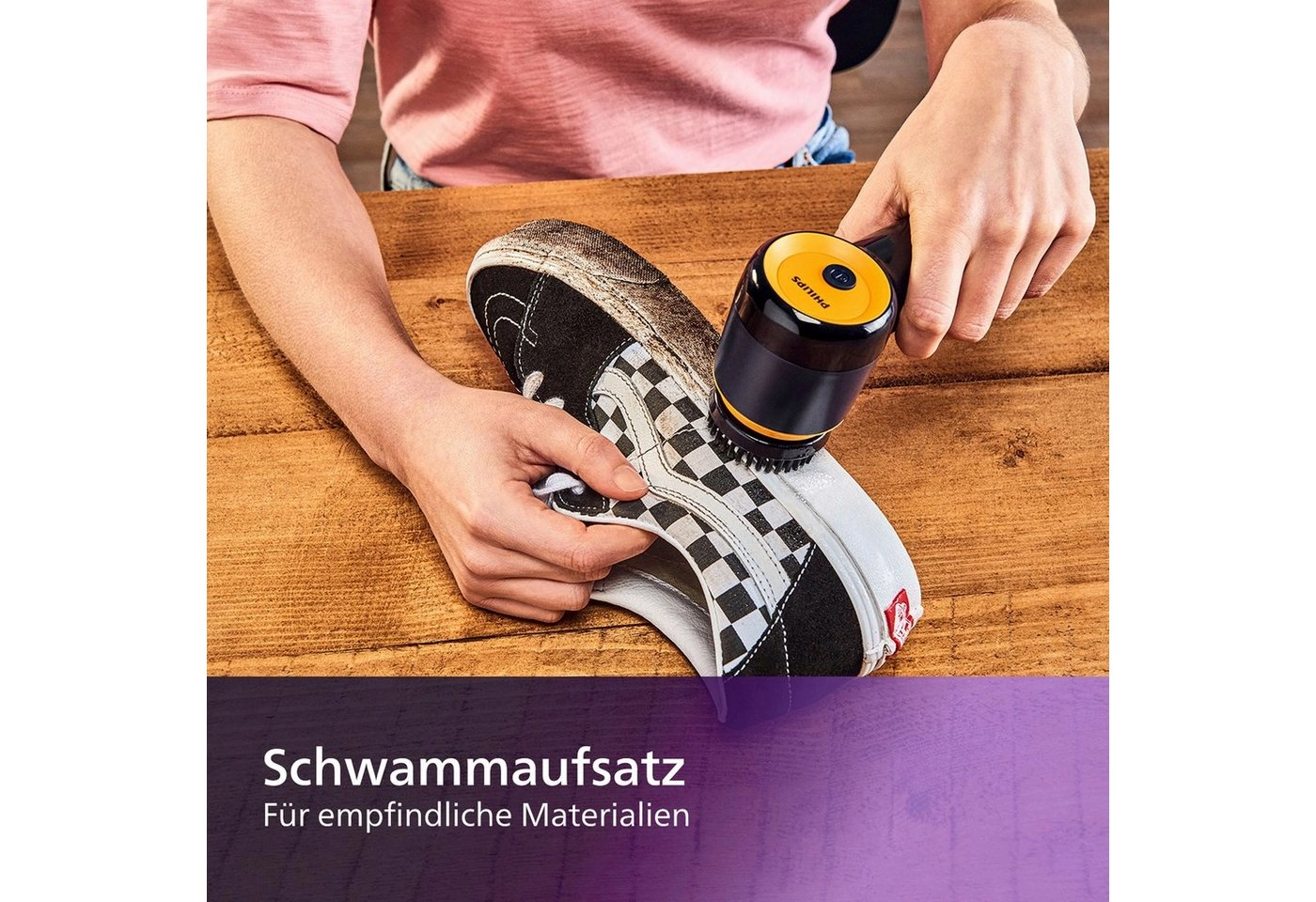 Philips Schuhputzmaschine Sneaker Cleaner GCA1000/60, 500 RPM, 80 Minuten bei 450 g Last, Batteriebetrieben (4 x AA-Batterien), 3 Bürsten im Lieferumfang enthalten (Schwamm, Weiche Bürste, Harte Bürste)